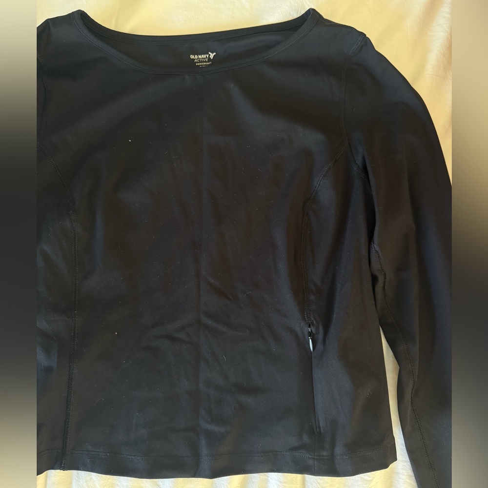 Tall Old Navy Active Black Powersoft Top